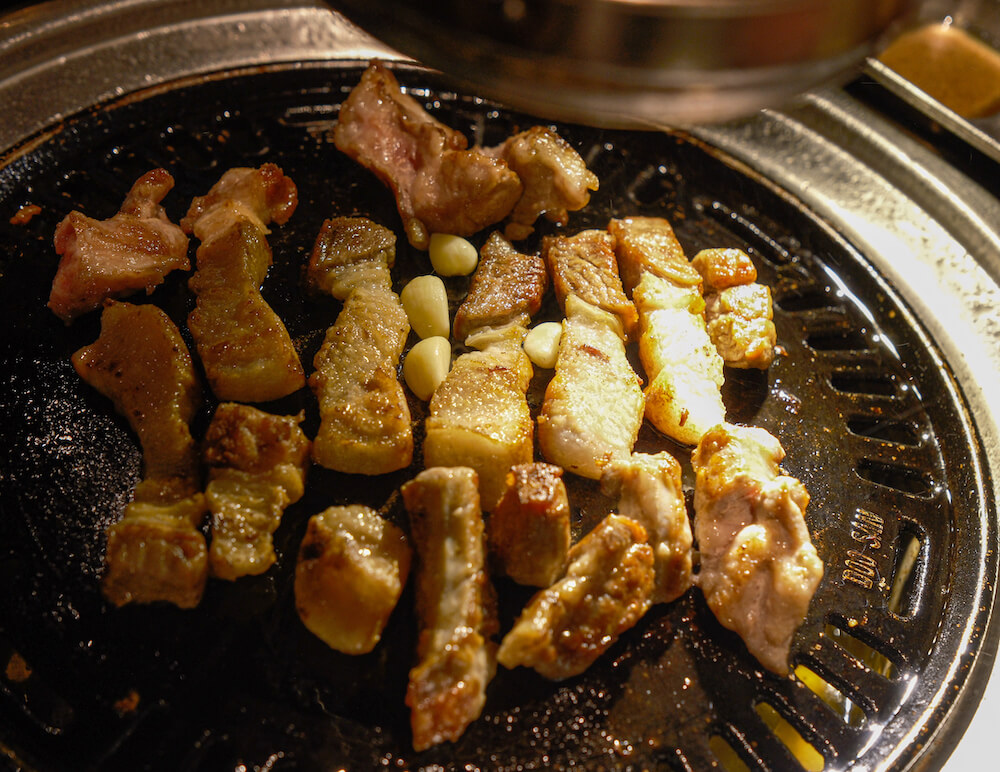 台中韓式燒肉 燒肉滋滋ZiZi 豬五花烤到恰恰